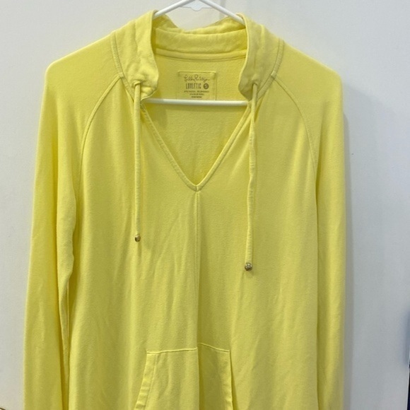 Lilly Pulitzer Cassi Popover - Picture 2 of 5